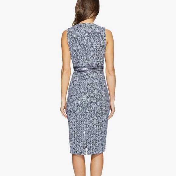 Maggy London Denim Flower Power Novelty Cut Out Sheath Dress, Size 6 - Picture 2 of 16